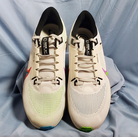 Nike Air Zoom Pegasus 40 PRM Men's Size 13 White Multicolor running FJ1051 100 - Picture 2 of 10